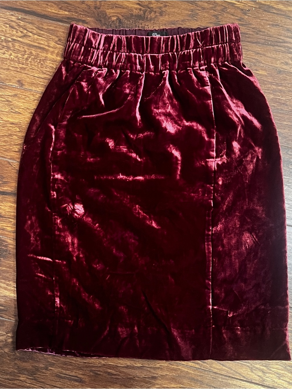 J.  CREW Crushed Maroon Velvet Pencil Skirt with Pockets in seams SZ XXS